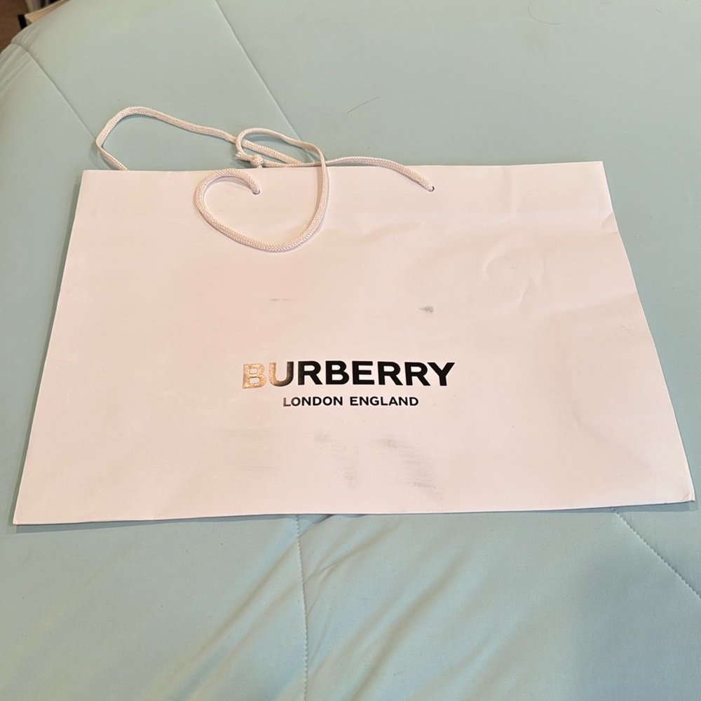 Burberry shopping bag (big)